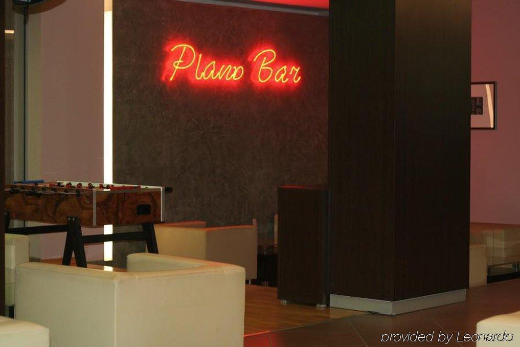 Kendros Hotel Plovdiv Buitenkant foto
