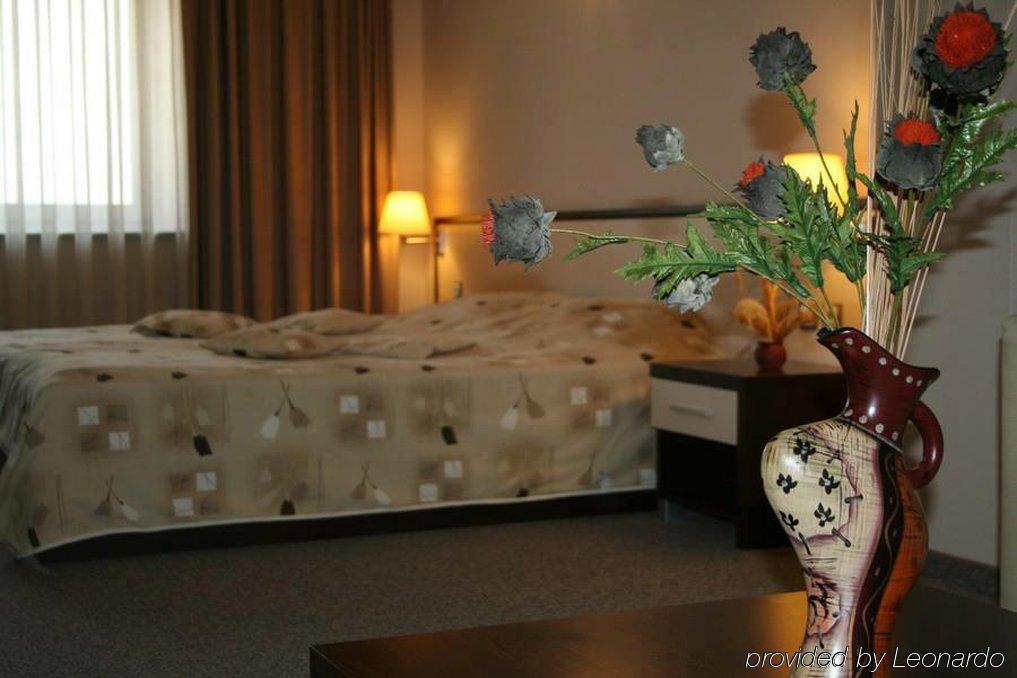 Kendros Hotel Plovdiv Buitenkant foto