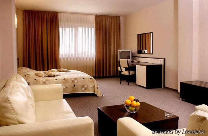 Kendros Hotel Plovdiv Buitenkant foto