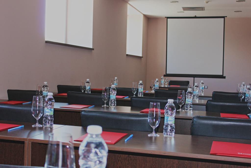 Kendros Hotel Plovdiv Buitenkant foto