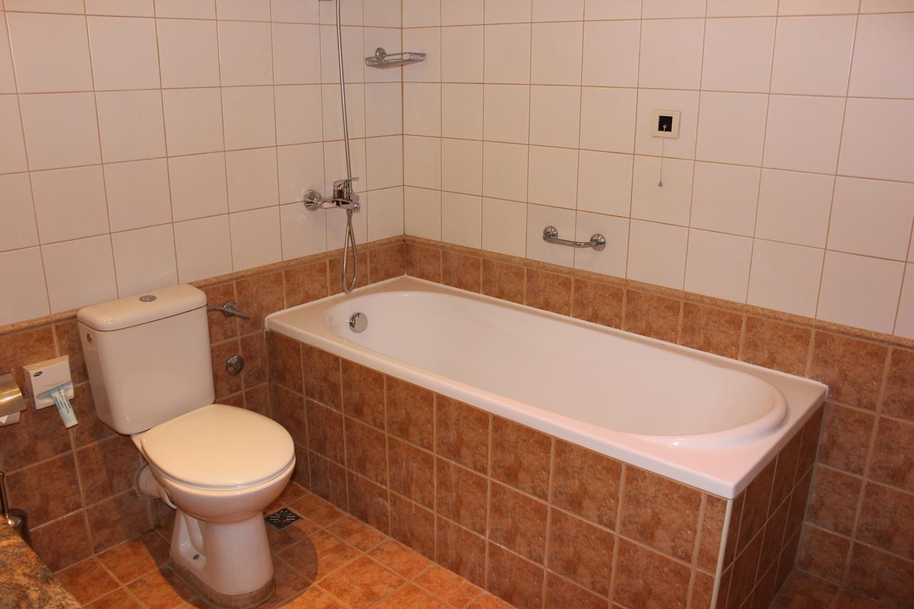 Kendros Hotel Plovdiv Buitenkant foto