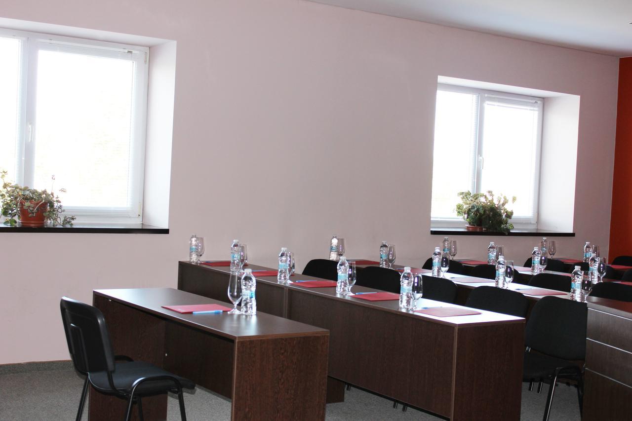 Kendros Hotel Plovdiv Buitenkant foto