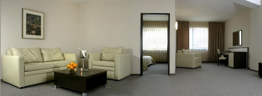 Kendros Hotel Plovdiv Buitenkant foto